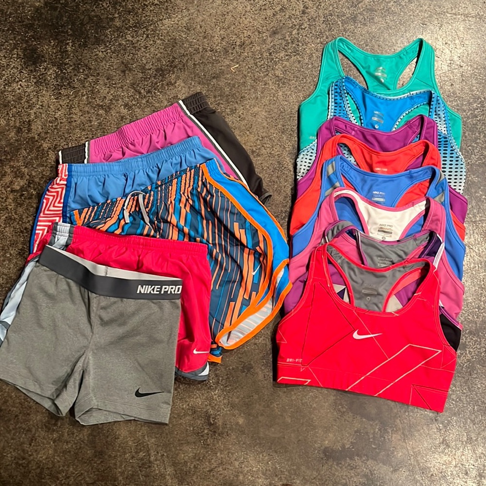 Nike women’s clothes